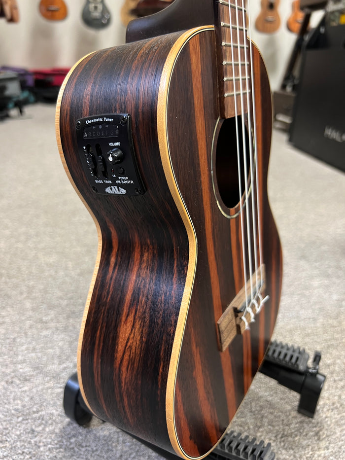 KALA KA-EBY-TE Ebony Electric Tenor Ukulele w/Case - Pre Loved
