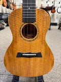 Makaio MSMC-10 Spalted Mango Concert Ukulele w/Case