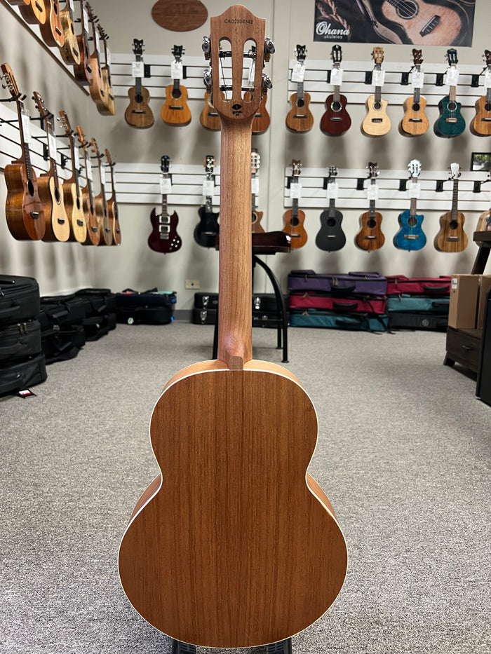 Flight Iris Baritone Ukulele w/Case - Black - Aloha City Ukes