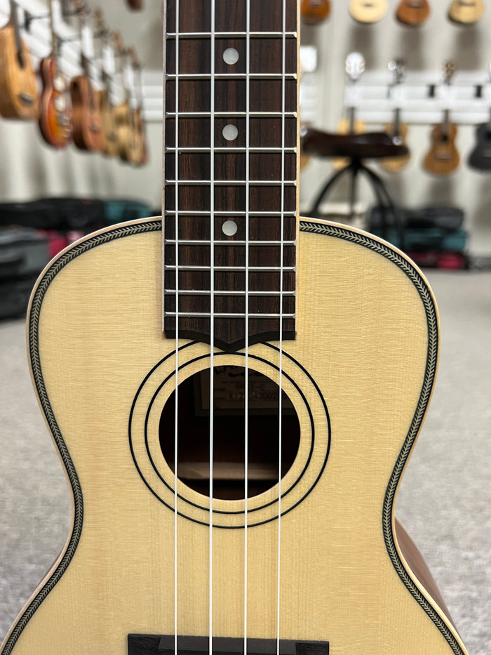 Lanikai SPST-C Concert Ukulele w/Case - Solid Spruce/Morado - Aloha City Ukes