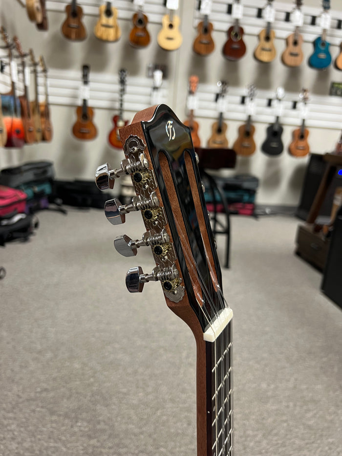 Flight Iris 8 String Electric Tenor Ukulele w/Case - Black