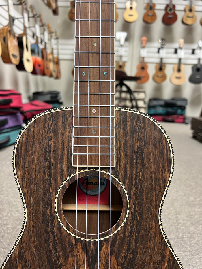 AMAHI UK-445B Bocote Baritone Ukulele w/Case - UK-445B