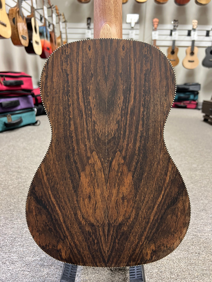 AMAHI UK-445B Bocote Baritone Ukulele w/Case - UK-445B