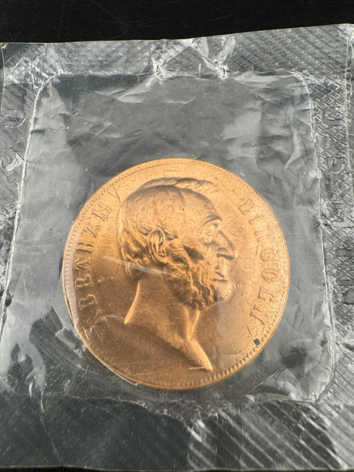 Abraham Lincoln Inaugurated President Souvenir Coin