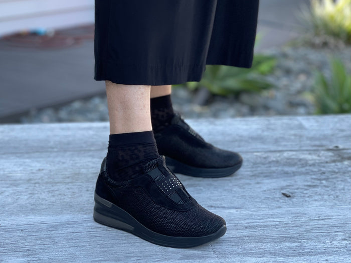 Aco Comfort Ajay sneakers in black . Dressy European slip on shoes/sneakers. Comfortable with removable insoles.