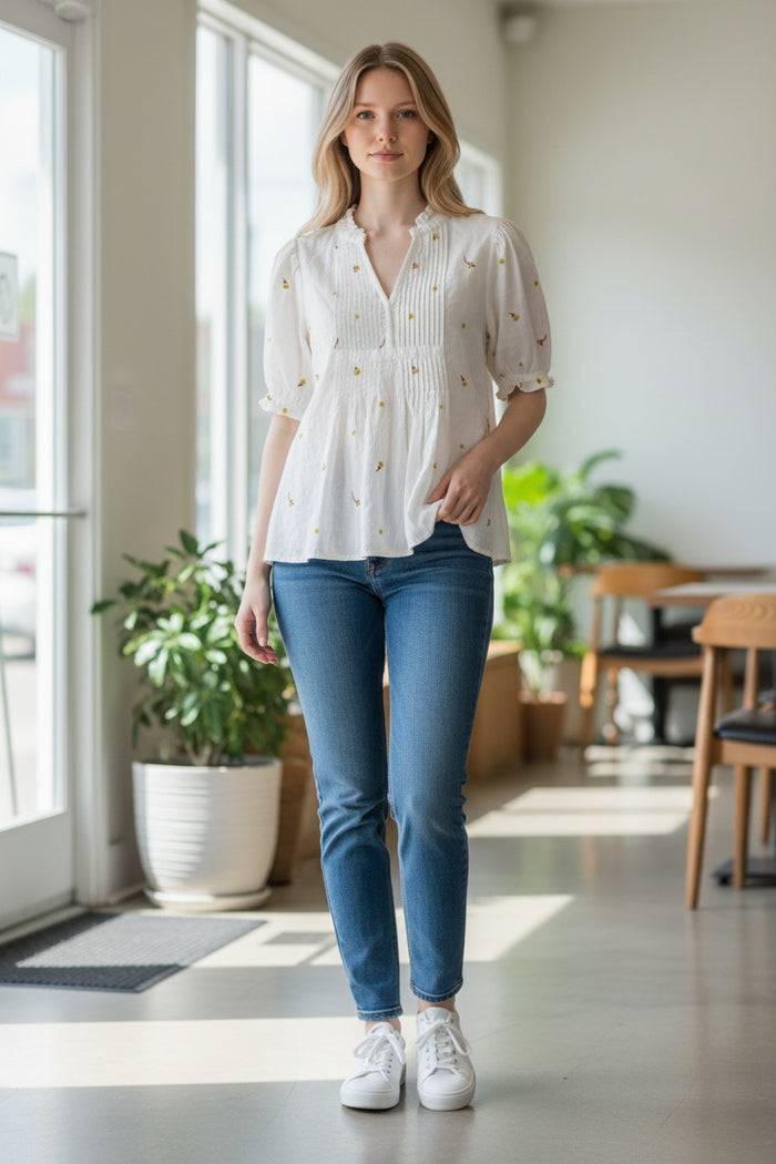 a.n.a. Floral Blouse