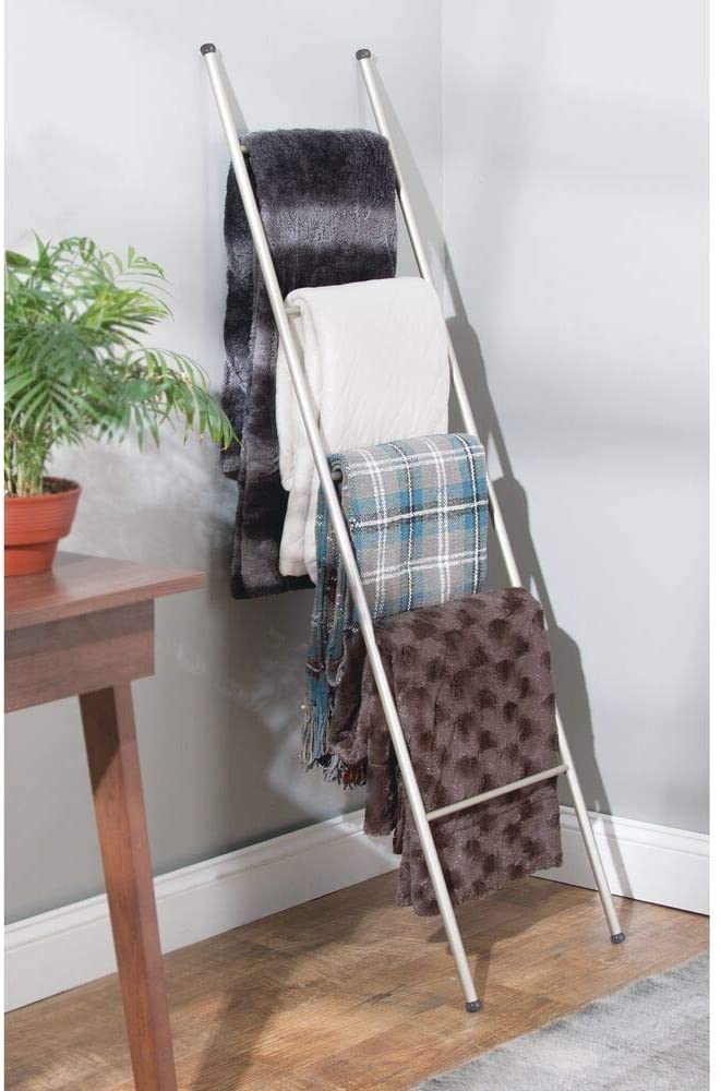 Bath Towel / Throw Blanket Ladder