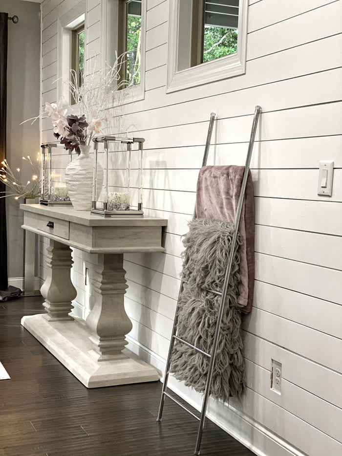 Bath Towel / Throw Blanket Ladder