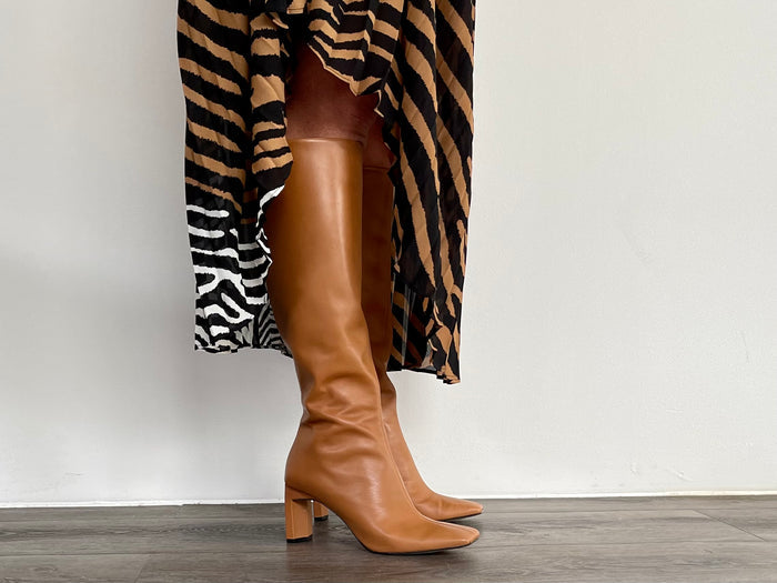 Carrano Bertha available in 2 colours