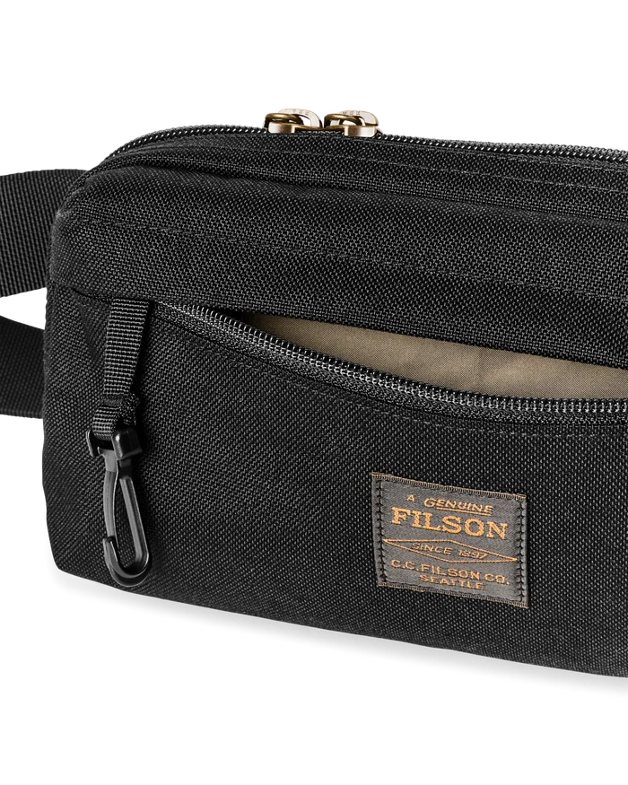 Filson Dryden Crossbody: Black