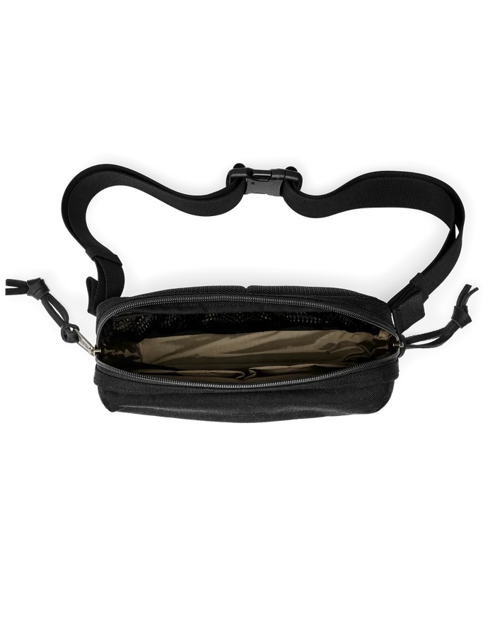 Filson Dryden Crossbody: Black