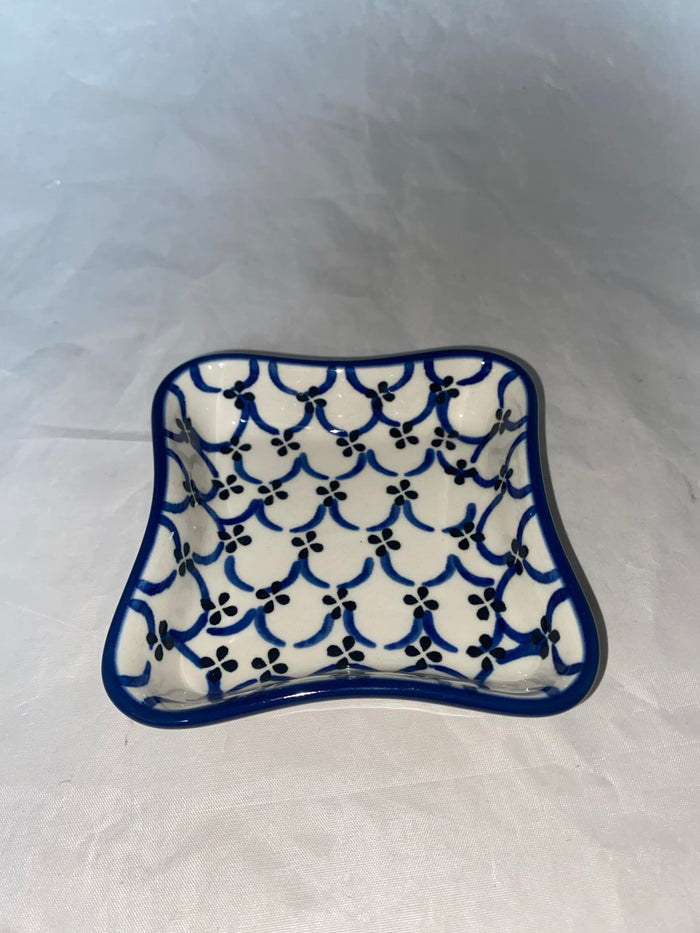 Lattice Square Dish - Shape 428 - Pattern Lattice