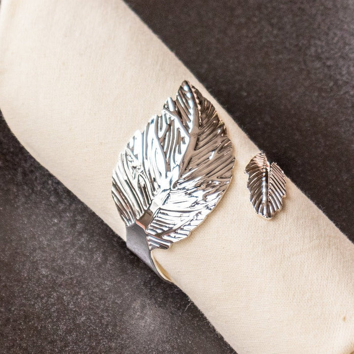 Leafy Details Silver Silver Napkin Rings (Set of 6) Napkin Rings June Trading