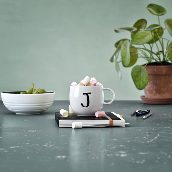 Letters Mug J 0,33L