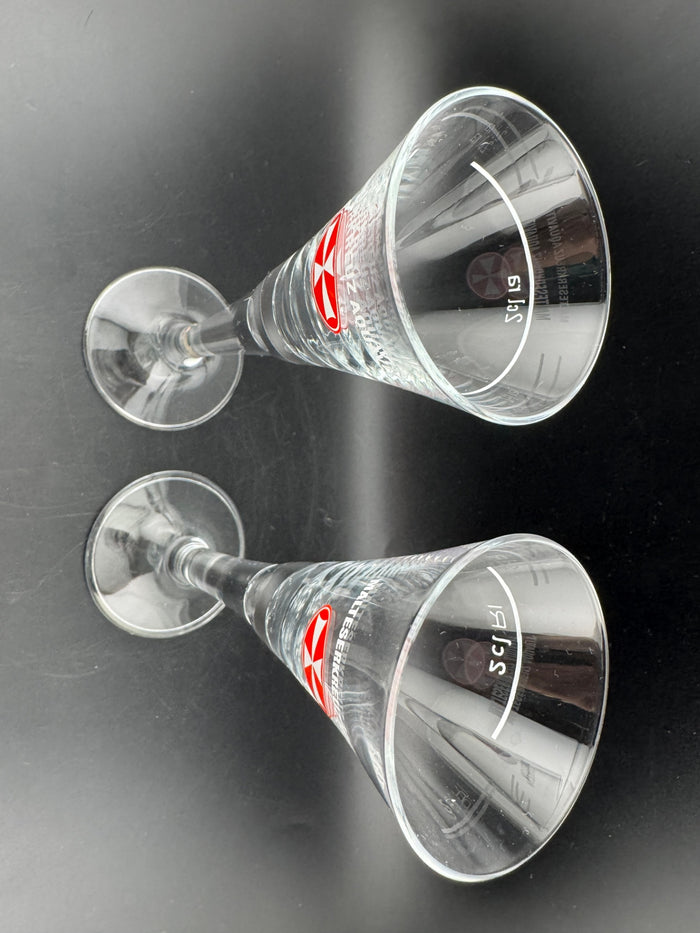 Malteser Kreuz glass champagne flutes