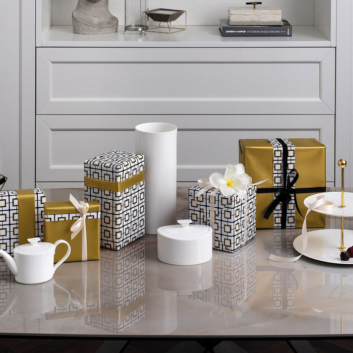 Metrochic Blanc Gifts Vase Tall