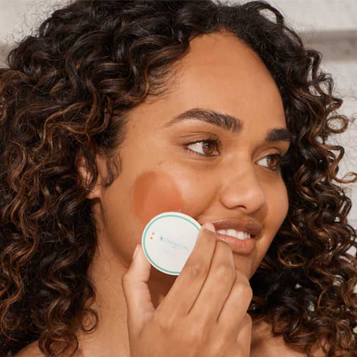 omnilux-blemish-eraser-hydrocolloid-refill-patches-with-blemish-eraser-mini-led-device