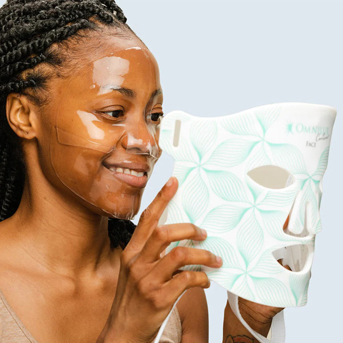 omnilux-hydrogel-facial-mask-use-with-contour-led-mask