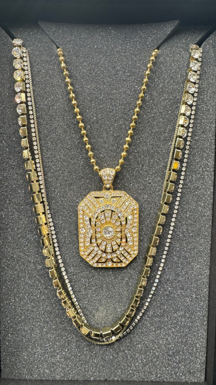 Paula Abdul Necklace Set