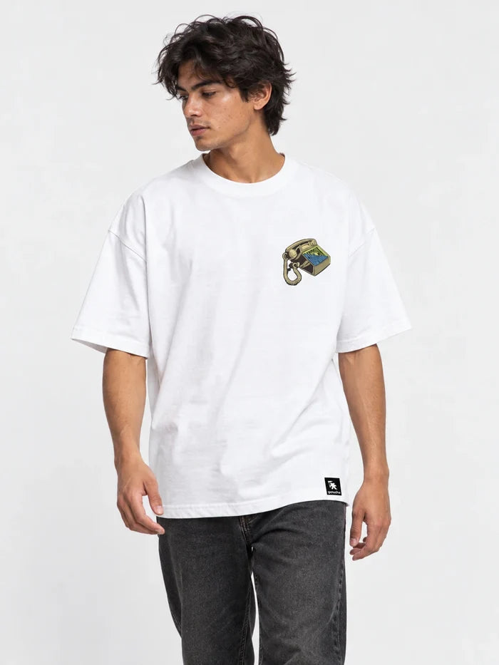 Remera Gotcha Telephone Oversize Blanco — vista principal