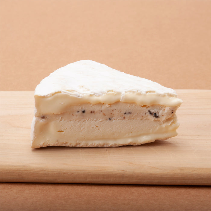 Royal Truffle Brie