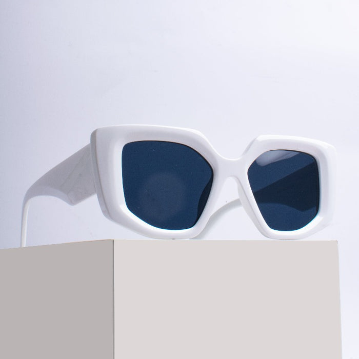 Starry Eyes Sunglasses