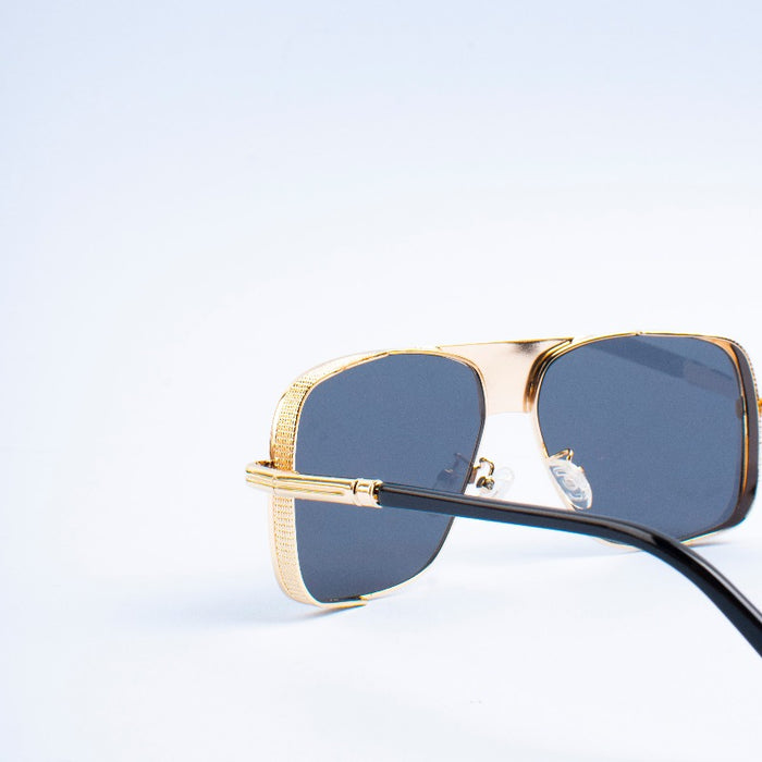 Trendy Perspective Sunglasses